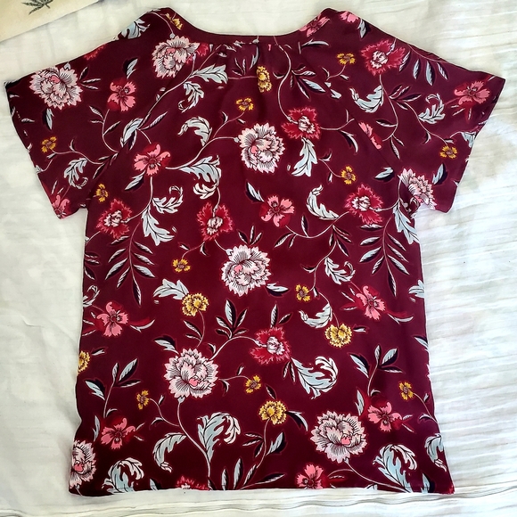 Old Navy, Floral, Short Sleeve Blouse, Medium - Picture 2 of 3